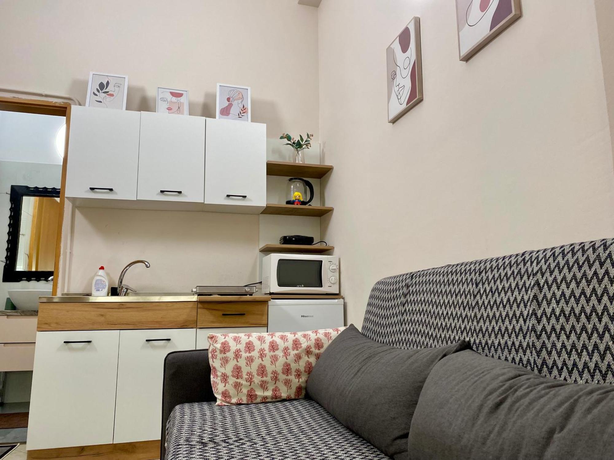 Dori's Wilson At Blloku Neighborhood Appartement *